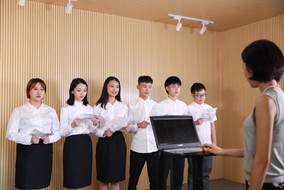 说明: E:\我的坚果云\我的坚果云\career\教学工作\招生\2019\招生简章\播主照片\播主照片\105ea11dc6badcbc3bf492896e41c54.jpg 说明: E:\我的坚果云\我的坚果云\career\教学工作\招生\2019\招生简章\播主照片\播主照片\105ea11dc6badcbc3bf492896e41c54.jpg